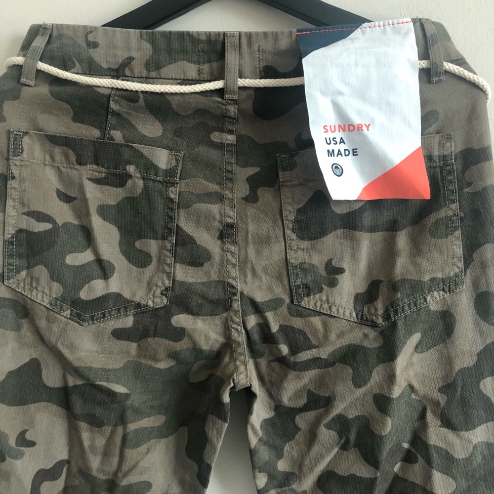 SUNDRY Le Soleil Pants Camo Rainbow Stripe Jogger - Picture 7 of 9